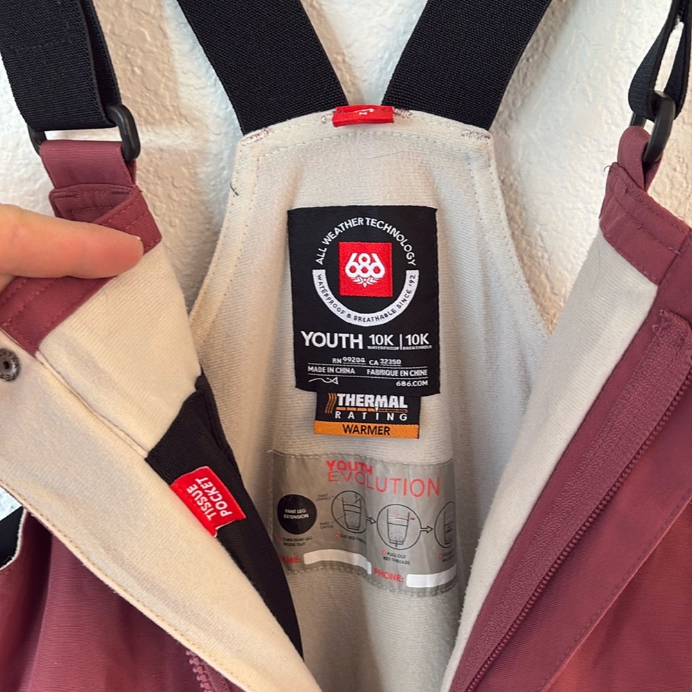 686 brand ski bib pants/ snowboard bib pants - Youth medium